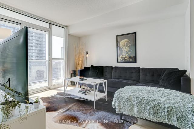 1511 - 75 Queens Wharf Rd, Condo with 1 bedrooms, 1 bathrooms and 0 parking in Toronto ON | Image 3