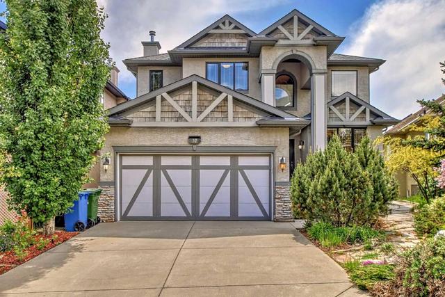 37 Val Gardena View Sw, House detached with 4 bedrooms, 3 bathrooms and 4 parking in Calgary AB | Image 2