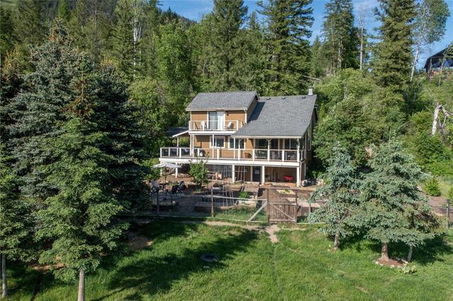 575 North Fork Road, House detached with 4 bedrooms, 2 bathrooms and 2 parking in North Okanagan E BC | Image 67