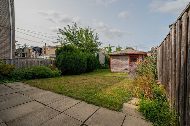 672 Old Weston Rd, House detached with 2 bedrooms, 1 bathrooms and 2 parking in Toronto ON | Image 13