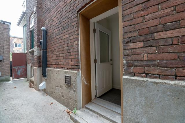 lower - 301 Euclid Ave, House detached with 1 bedrooms, 1 bathrooms and 0 parking in Toronto ON | Image 8