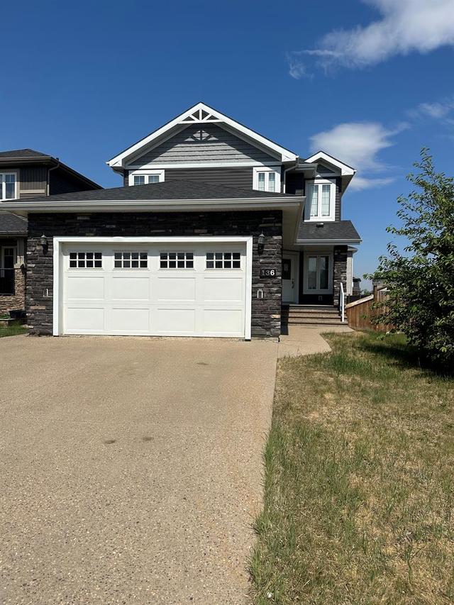 136 Heibert Bay, House detached with 5 bedrooms, 4 bathrooms and 4 parking in Wood Buffalo AB | Image 1