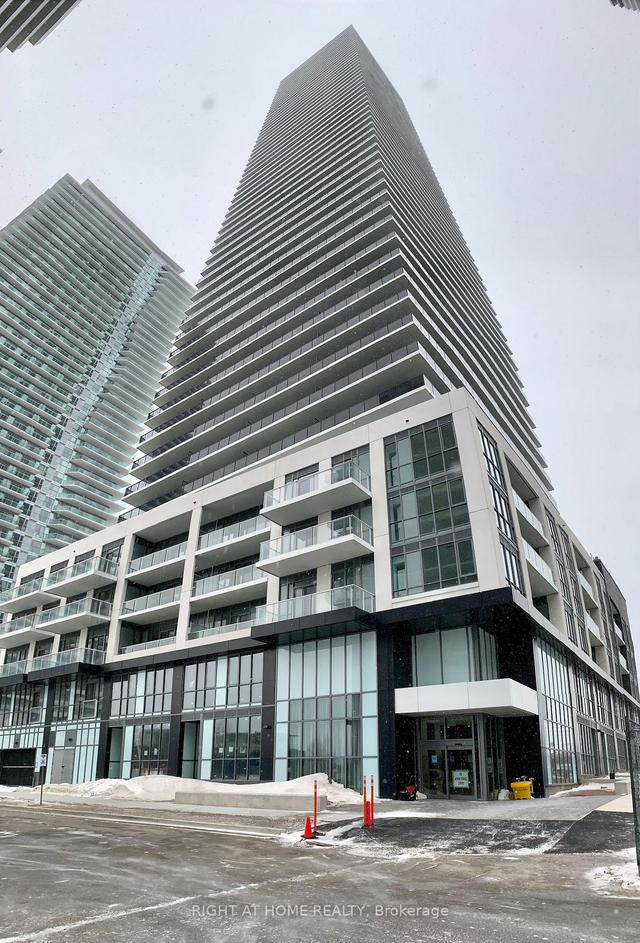 4009 - 70 Annie Craig Dr, Condo with 1 bedrooms, 1 bathrooms and 1 parking in Toronto ON | Image 1