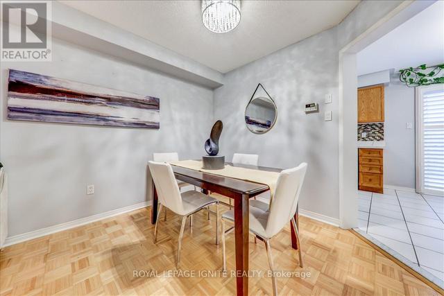 104 Lucena Cres, House attached with 3 bedrooms, 3 bathrooms and 3 parking in Vaughan ON | Image 12