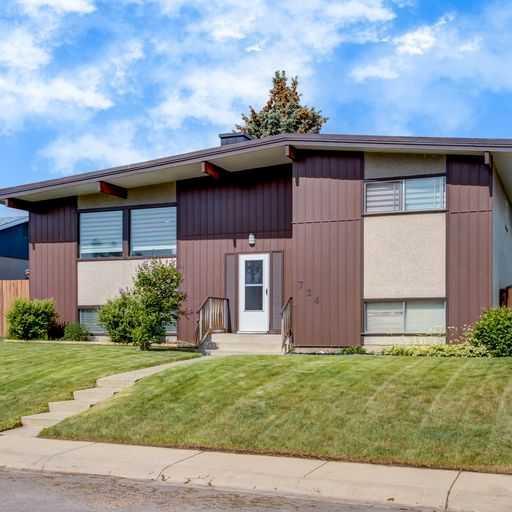 724 Millar Road Ne, House detached with 4 bedrooms, 2 bathrooms and 2 parking in Calgary AB | Image 1