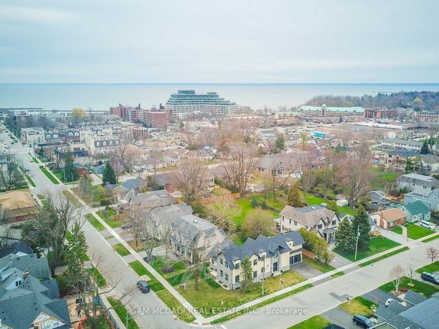 168 Nelson St, House detached with 4 bedrooms, 5 bathrooms and 4 parking in Oakville ON | Image 1