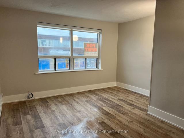 1623a Eglinton Ave W, House attached with 2 bedrooms, 1 bathrooms and 0 parking in Toronto ON | Image 8