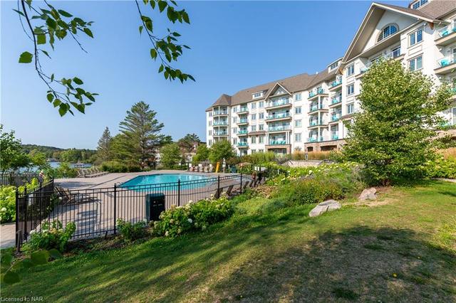 009 - 25 Pen Lake Point Road, House attached with 2 bedrooms, 2 bathrooms and null parking in Huntsville ON | Image 2