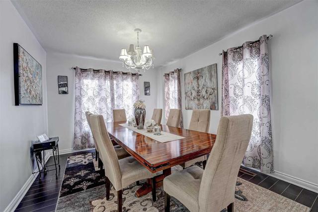27 Sailwind Rd, House detached with 4 bedrooms, 4 bathrooms and 6 parking in Brampton ON | Image 36
