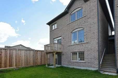 79 Hammersly Blvd, House attached with 3 bedrooms, 3 bathrooms and 1 parking in Markham ON | Image 9