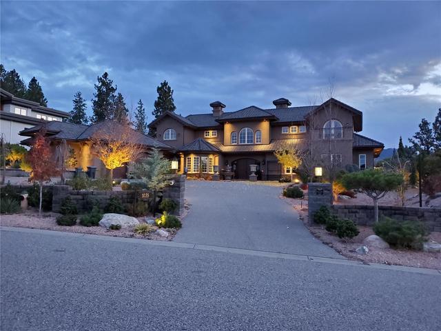 1035 Westpoint Drive, House detached with 5 bedrooms, 5 bathrooms and 7 parking in Kelowna BC | Image 3