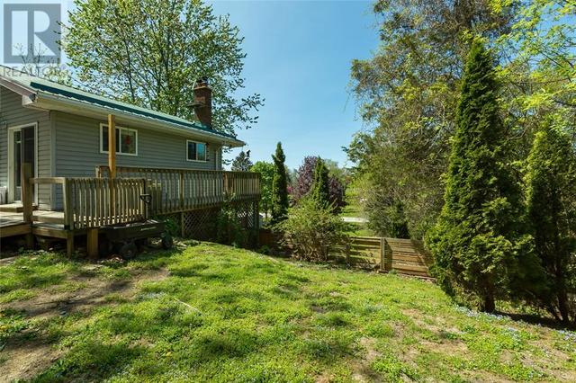 5421 Lake Valley Grove Road, House detached with 3 bedrooms, 2 bathrooms and null parking in Lambton Shores ON | Image 37