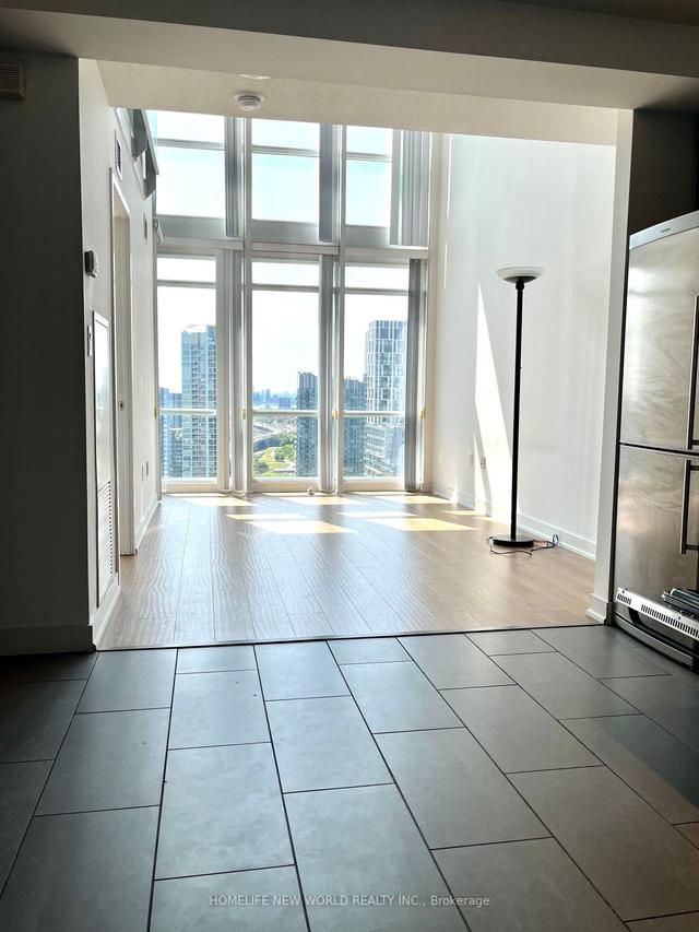 3701 - 15 Fort York Blvd, Condo with 2 bedrooms, 2 bathrooms and 1 parking in Toronto ON | Image 28