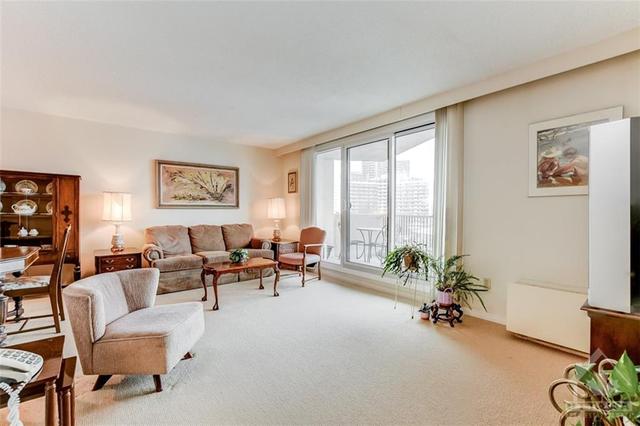 402 - 1025 Richmond Road, Condo with 2 bedrooms, 2 bathrooms and 1 parking in Ottawa ON | Image 5