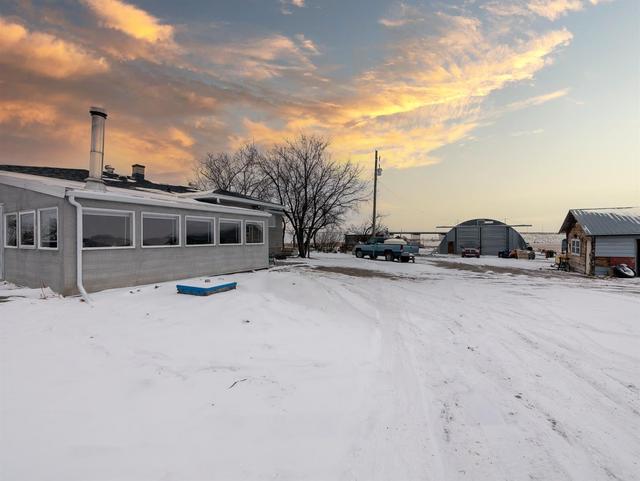 101012 Range Road 234, House detached with 4 bedrooms, 1 bathrooms and null parking in Lethbridge County AB | Image 40