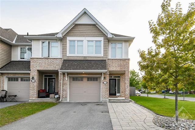 220 Wood Acres Grove, Townhouse with 3 bedrooms, 3 bathrooms and 3 parking in Ottawa ON | Image 1