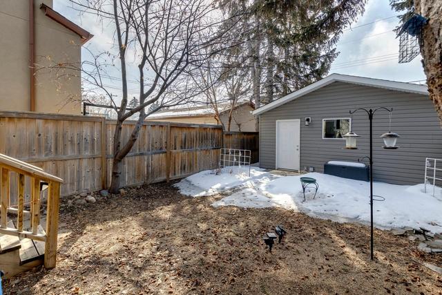 1305 20 Avenue Nw, House detached with 3 bedrooms, 2 bathrooms and 2 parking in Calgary AB | Image 42