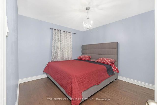 42 Ionview Rd, House detached with 3 bedrooms, 3 bathrooms and 4 parking in Toronto ON | Image 8