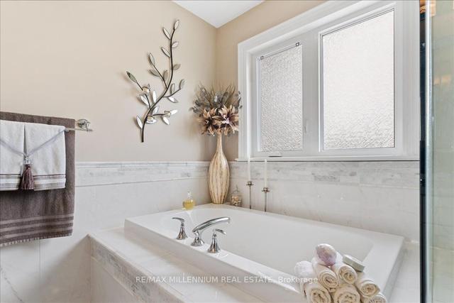 1166 Glengrove Ave, House detached with 5 bedrooms, 6 bathrooms and 4 parking in Toronto ON | Image 18