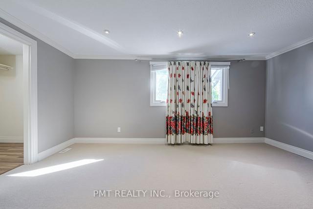 main - 7 Lafferty St, House detached with 3 bedrooms, 2 bathrooms and 3 parking in Toronto ON | Image 14