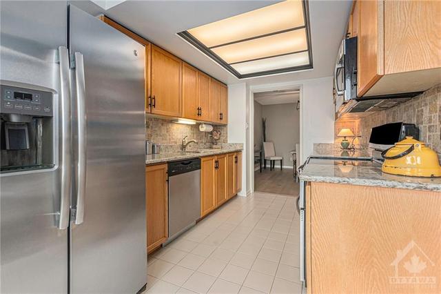 206 - 1510 Riverside Drive, Condo with 2 bedrooms, 2 bathrooms and 1 parking in Ottawa ON | Image 13