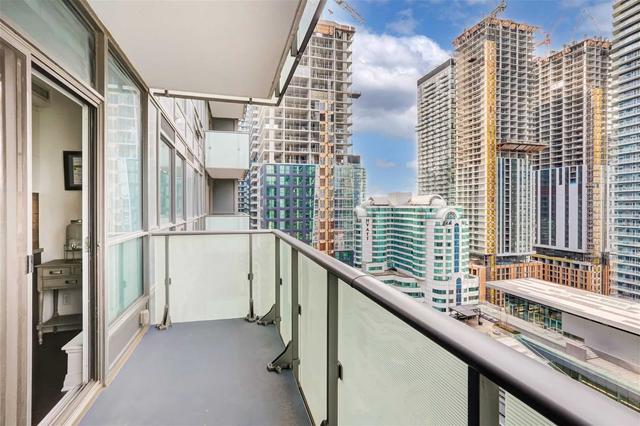 2201 - 8 Mercer St, Condo with 1 bedrooms, 1 bathrooms and 0 parking in Toronto ON | Image 10