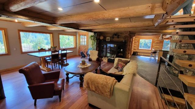 2271 Slocan Valley West Road, House detached with 5 bedrooms, 2 bathrooms and 9 parking in Central Kootenay H BC | Image 37