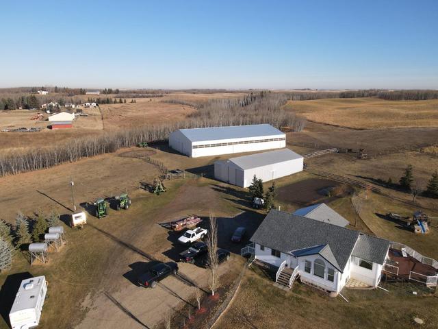 38405 Range Road 251, House detached with 5 bedrooms, 3 bathrooms and 8 parking in Lacombe County AB | Image 1