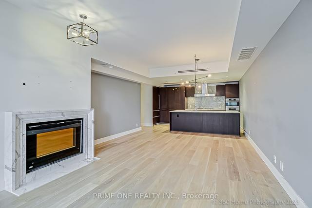 2808 - 180 University Ave, Condo with 2 bedrooms, 3 bathrooms and 1 parking in Toronto ON | Image 4