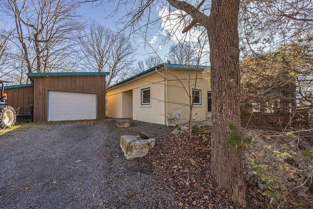 578 Thomas Rd, House detached with 2 bedrooms, 2 bathrooms and 7 parking in Rideau Lakes ON | Image 19