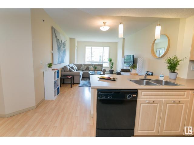 225 - 6315 135 Av Nw, Condo with 2 bedrooms, 2 bathrooms and 1 parking in Edmonton AB | Image 15