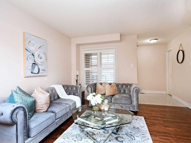 32 Summerdale Cres, House semidetached with 3 bedrooms, 3 bathrooms and 3 parking in Brampton ON | Image 40
