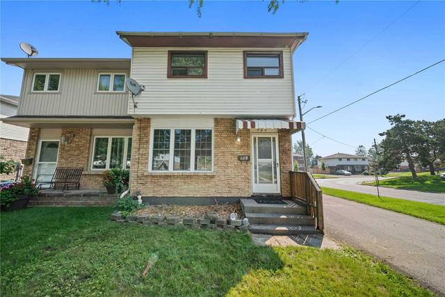 983 Renfrew Crt, House semidetached with 3 bedrooms, 1 bathrooms and 2 parking in Oshawa ON | Image 1