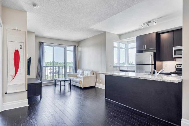 215 - 111 Upper Duke Cres, Condo with 2 bedrooms, 2 bathrooms and 1 parking in Markham ON | Image 4