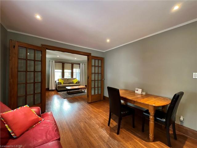 172 Mcewan Avenue, House detached with 4 bedrooms, 2 bathrooms and null parking in Windsor ON | Image 4