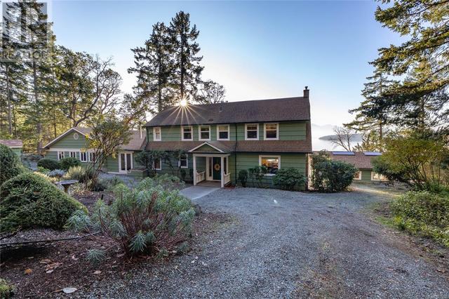 2860 Southey Point Rd, House detached with 5 bedrooms, 4 bathrooms and 8 parking in Saltspring Island BC | Image 1