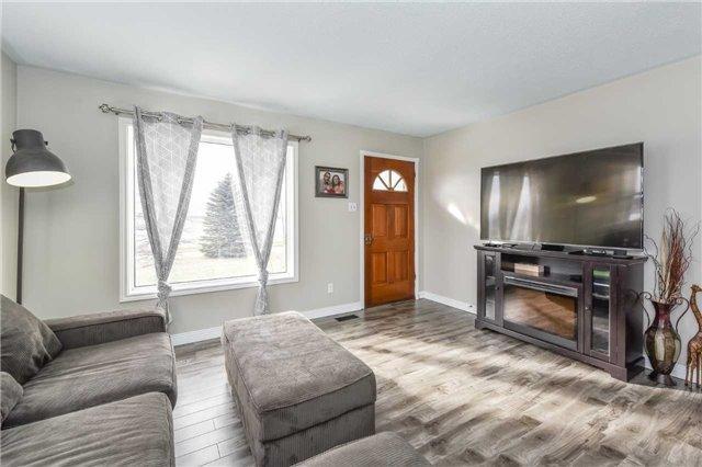 8627 Concession 6 .S Rd, House detached with 3 bedrooms, 2 bathrooms and 20 parking in Mapleton ON | Image 2