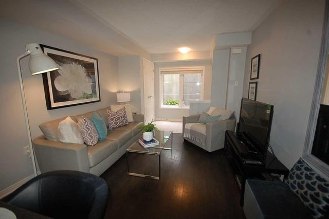 8 - 6063 Kingston Rd, Condo with 1 bedrooms, 1 bathrooms and 1 parking in Toronto ON | Image 5