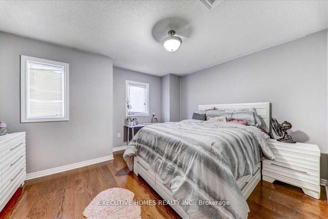 43 Kawneer Terr, House attached with 4 bedrooms, 4 bathrooms and 3 parking in Toronto ON | Image 18