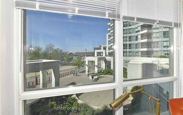 210 - 228 Queens Quay W, Condo with 2 bedrooms, 1 bathrooms and 0 parking in Toronto ON | Image 8