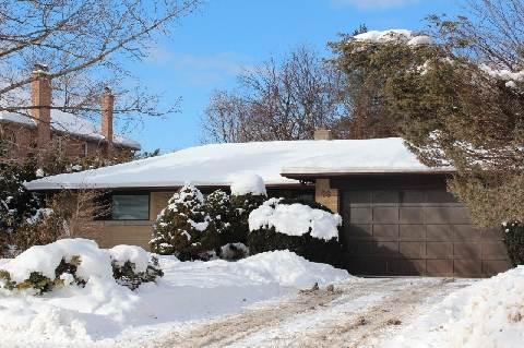 80 Berkindale Dr, House detached with 3 bedrooms, 3 bathrooms and 6 parking in Toronto ON | Image 2