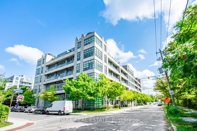 527 - 380 Macpherson Ave, Condo with 2 bedrooms, 2 bathrooms and 1 parking in Toronto ON | Image 1