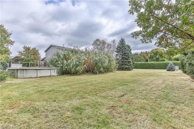 10423 Talbotville Gore Road, House detached with 4 bedrooms, 2 bathrooms and 6 parking in Southwold ON | Image 35