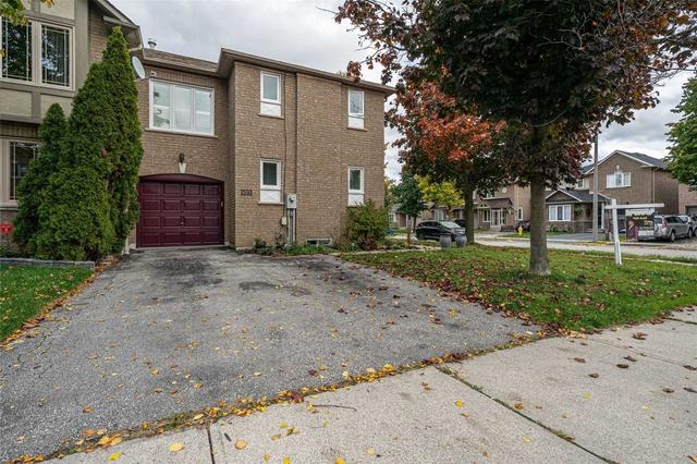 1531 Village St, House semidetached with 3 bedrooms, 3 bathrooms and 3 parking in Pickering ON | Image 1