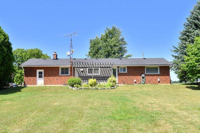 1032 Highway 5 W, House detached with 3 bedrooms, 2 bathrooms and 9 parking in Hamilton ON | Image 8