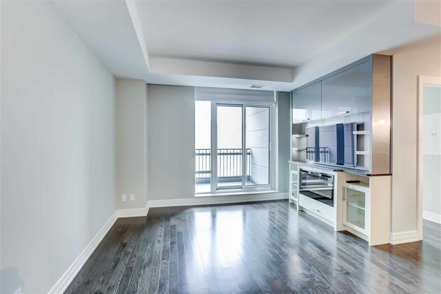 103 - 30 Old Mill Rd, Condo with 2 bedrooms, 2 bathrooms and 1 parking in Toronto ON | Image 19