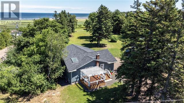 8 Beachnut, House detached with 3 bedrooms, 2 bathrooms and null parking in Shediac P NB | Image 2