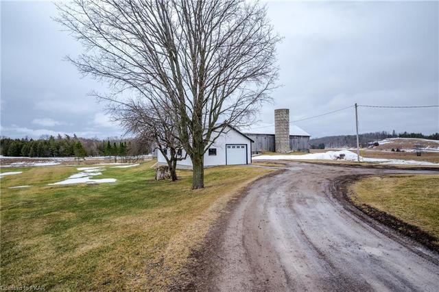 3113 County Road 2, House detached with 4 bedrooms, 2 bathrooms and null parking in Otonabee South Monaghan ON | Image 43