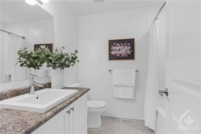 1020 Cobble Hill Drive, Townhouse with 3 bedrooms, 3 bathrooms and 3 parking in Ottawa ON | Image 21