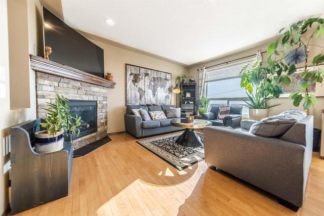 132 Tuscany Ridge Crescent Nw, House detached with 4 bedrooms, 3 bathrooms and 4 parking in Calgary AB | Image 6